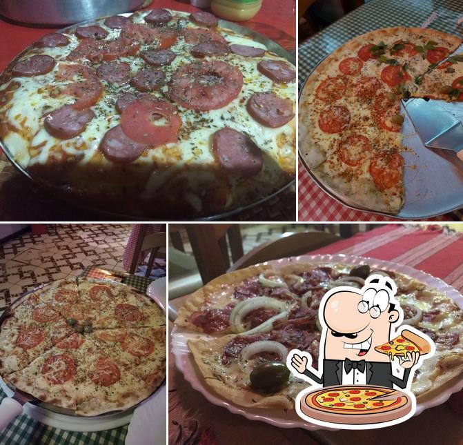 Escolha pizza no Pizzaria Fornilha