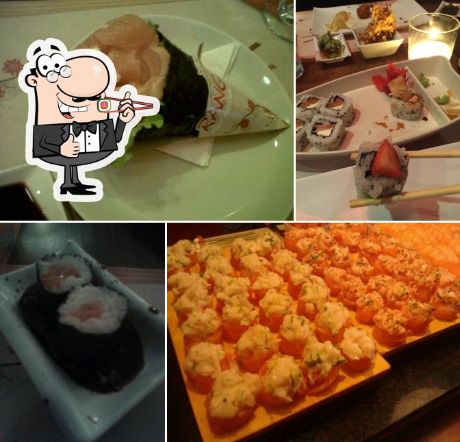 Presenteie-se com sushi no Rangô Temakeria & Sushibar