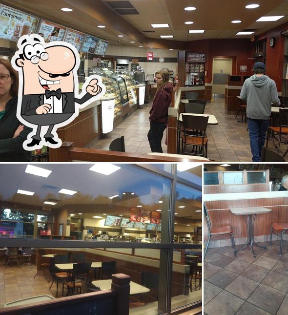 L'intérieur de Tim Hortons