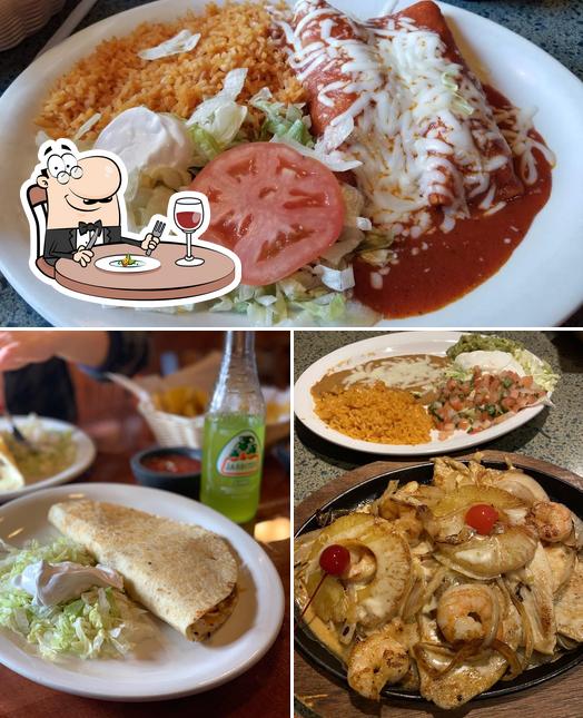 Platos en Jose's Authentic Mexican Restaurant - Dells