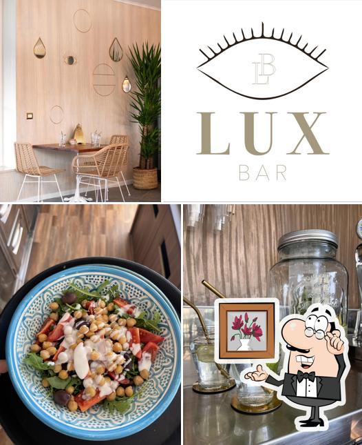 Gli interni di Lux Bar