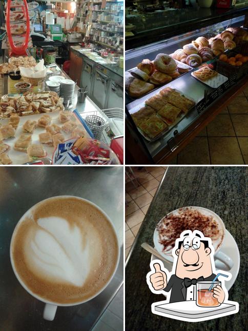 La bevanda e cibo del ristorante