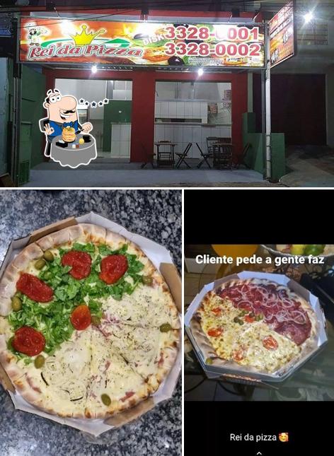 A comida e interior do restaurante