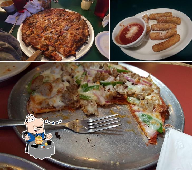 Блюда в "Papa Vito's Pizza Downtown"