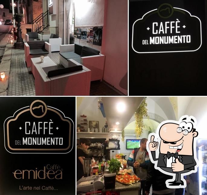 Vedi questa foto di Caffè del Monumento