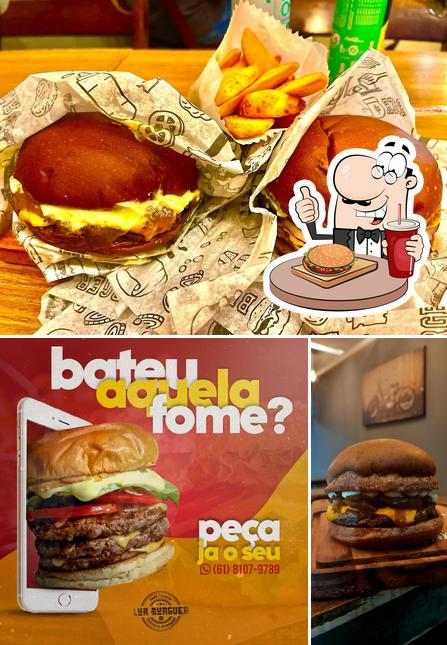 Os hambúrgueres do Luk Burguer Culinária Artesanal & Burgers: Hamburgueria, Happy Hour, Restaurante, Delivery, Vicente Pires DF irão saciar uma variedade de gostos