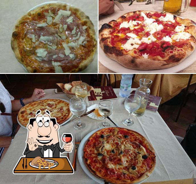 A Ristorante Pizzeria Da Mario Hostaria - Piatti Tipici E Specialità Marinare, puoi prenderti una bella pizza