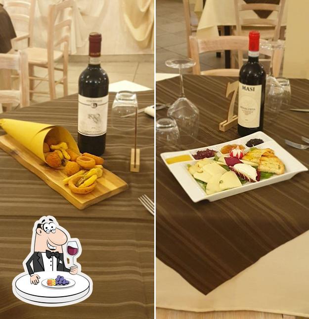 È gradevole prendersi un bicchiere di vino a Ristorante Symposio Terme di Orte