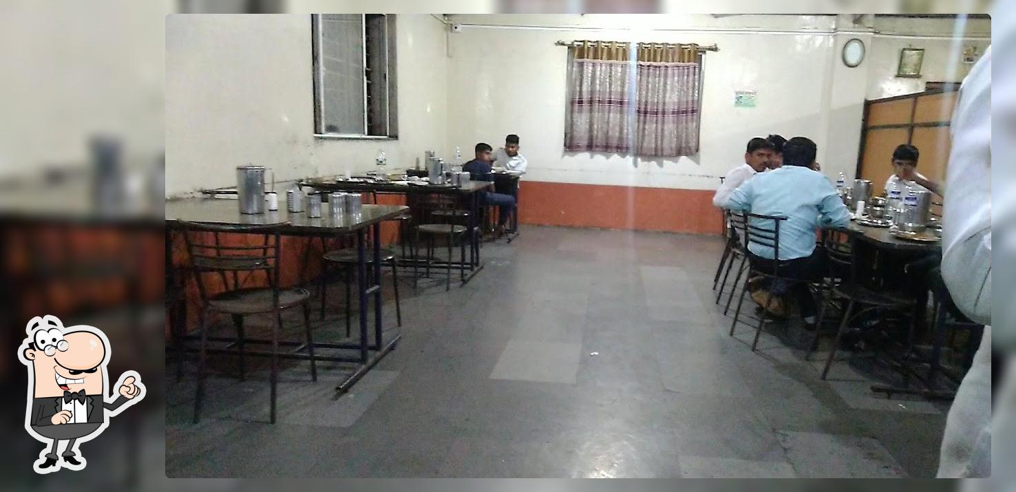 Hotel Shantanu garden and family restaurant