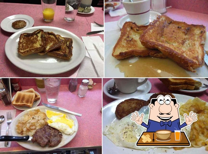 Chili Mac's Diner, 510 Pine St in St. Louis Restaurant menu and reviews