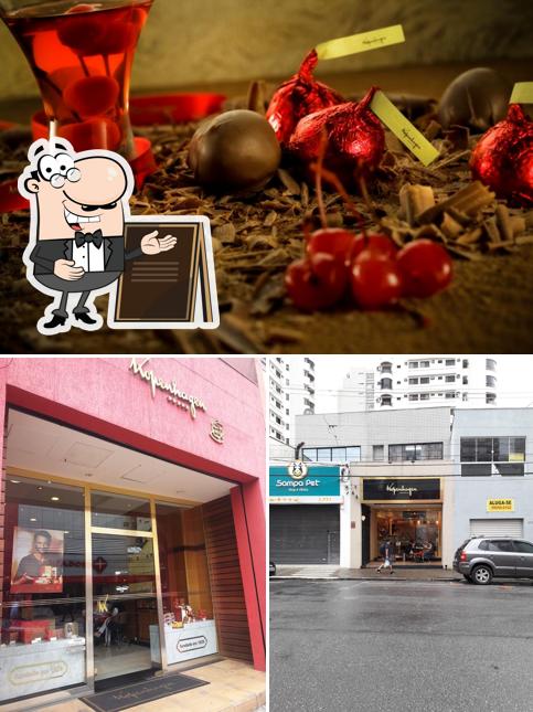A exterior e comida do restaurante