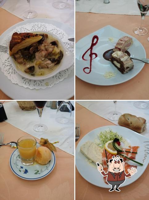 Еда в "Restaurant La Petite Auberge"