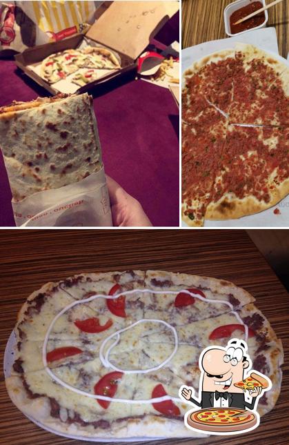 Order pizza at man'oucheh