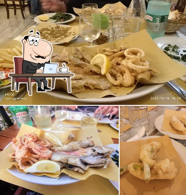 Gli interni di Taverna Del Porto
