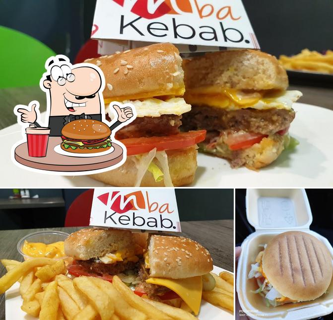 Prenez un hamburger à M.B.A Balikci Kebab