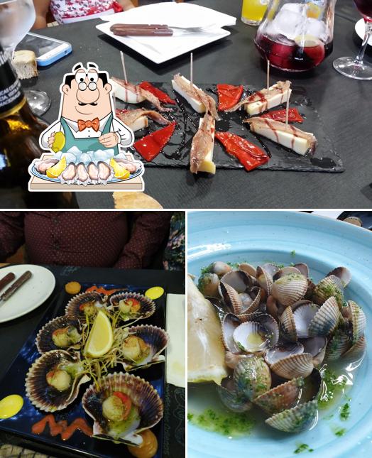 Try out seafood at Pulpería Terra Meiga