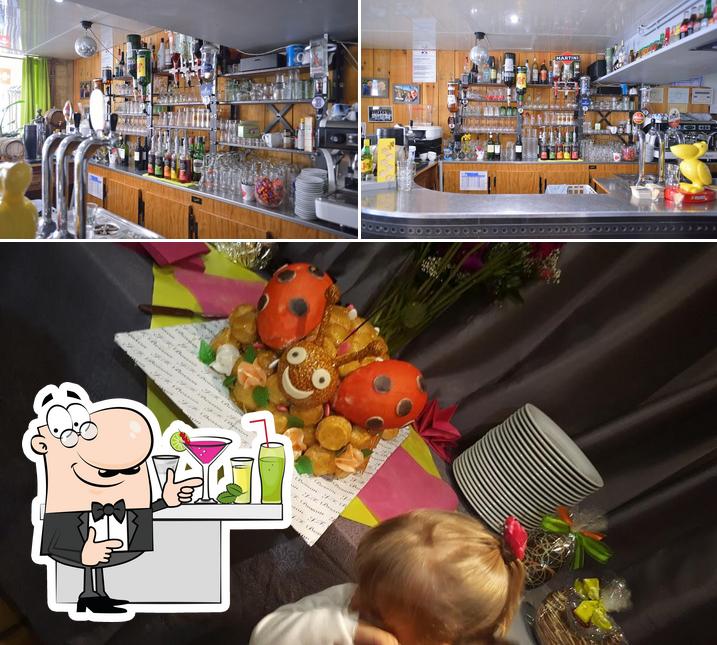 L’image de la comptoir de bar et intérieur concernant Ratatouille Brasserie