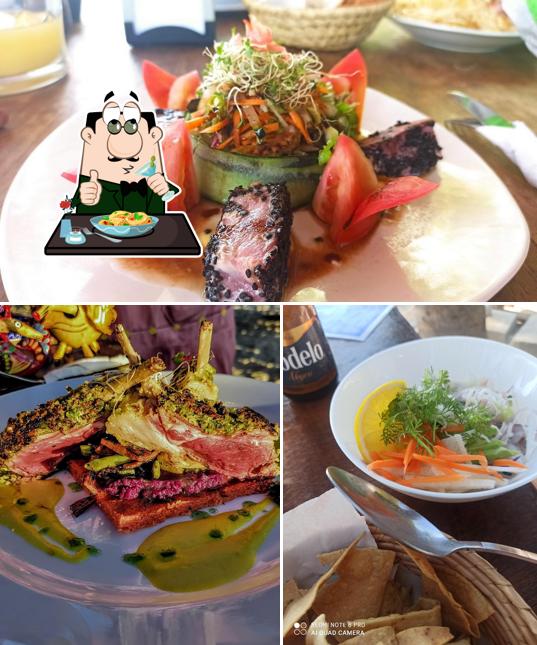 Tritón restaurant, Zihuatanejo Restaurant reviews