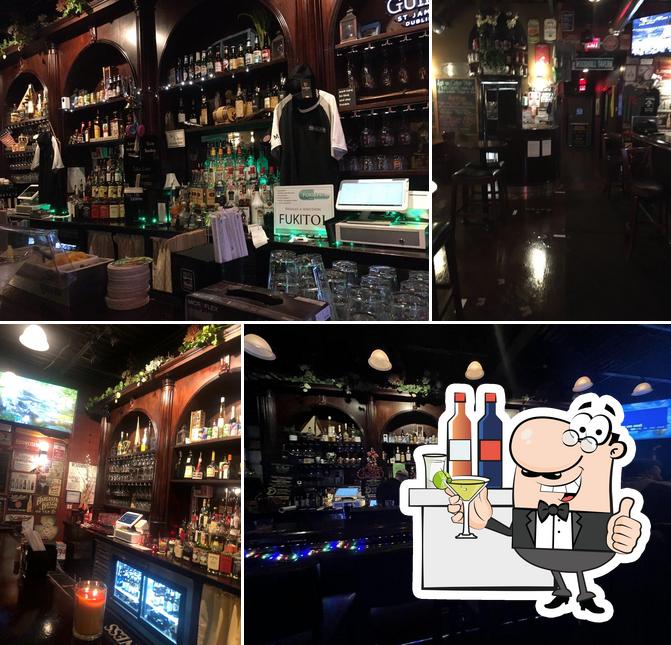 Woodhull Tavern in Commack Restaurant menu and reviews