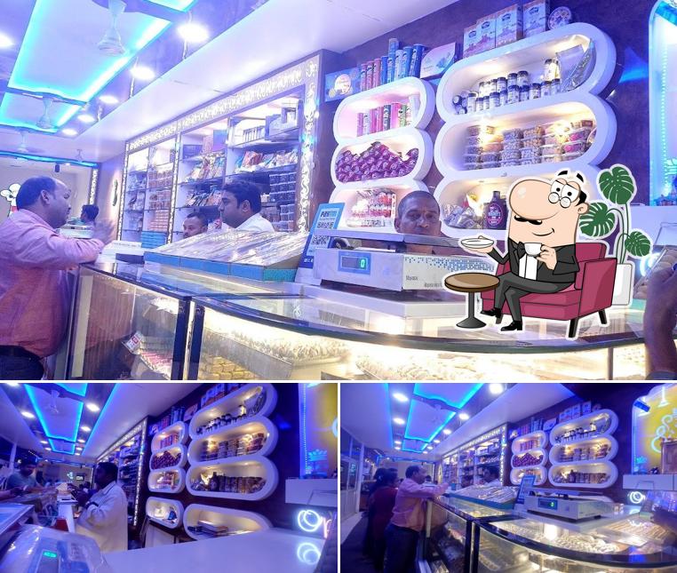 Maa Sweets & Bakery
