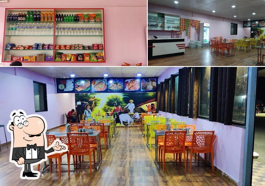 Shatkari Misal House