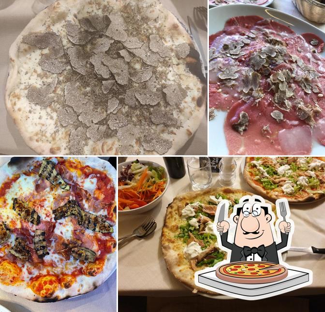 Try out pizza at Il Tartufo