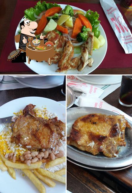 Costeletas de porco em Restaurante e Bar Taquari
