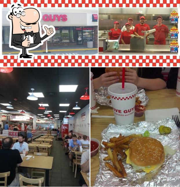 Five Guys, 250 N Plainfield Rd in Lebanon Restaurant menu and reviews