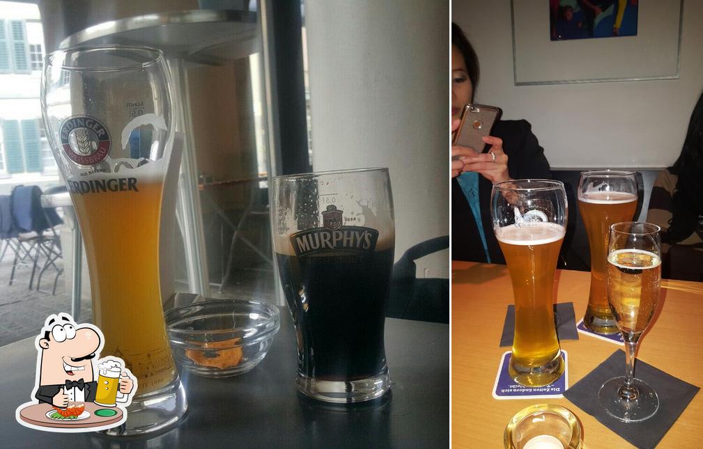 Puoi prenderti un rinfrescante bicchiere di birra chiara o scura