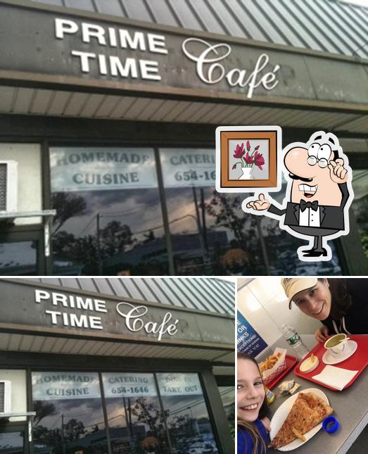 Check out how Prime Time Cafe looks inside