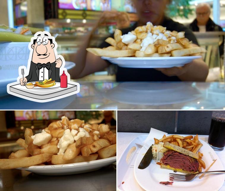 Try out fries at Rock’N Deli CF Carrefour Laval