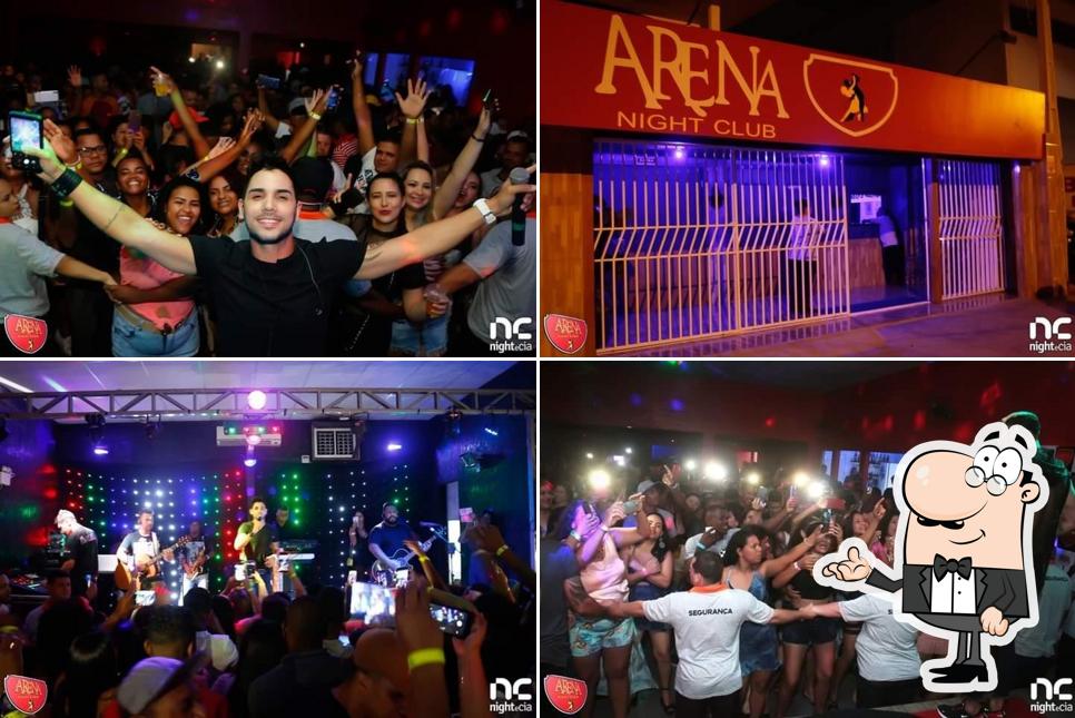 O interior do Arena night Club