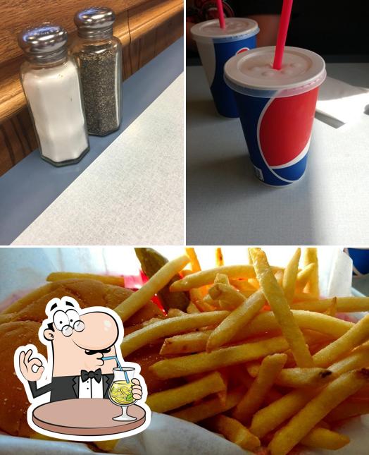 Happy's DriveIn in Onamia Restaurant menu and reviews