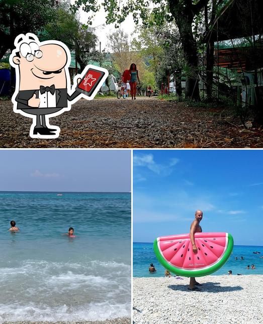 Goditi la vista dall'area esterna di Lido Azzurra Zambrone