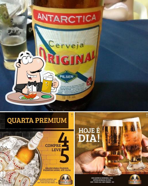 Você pode tomar um copo de cerveja leve ou escura