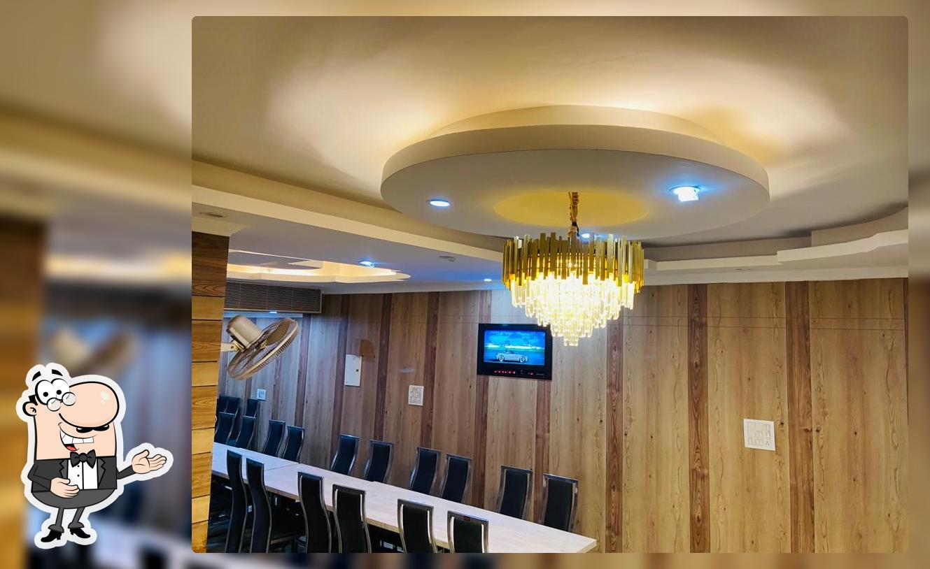 Jay Dee’s Restaurant And Banquet Hall