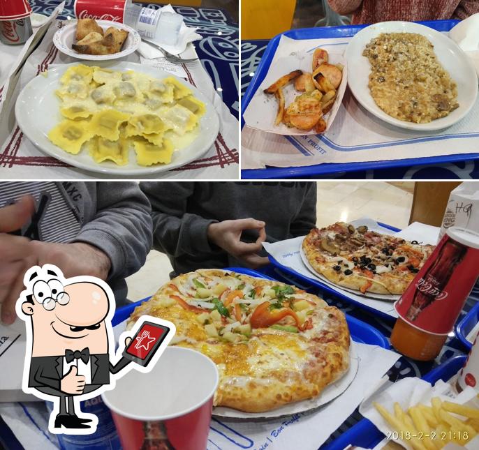 Look at the picture of Pasta & Pizza
