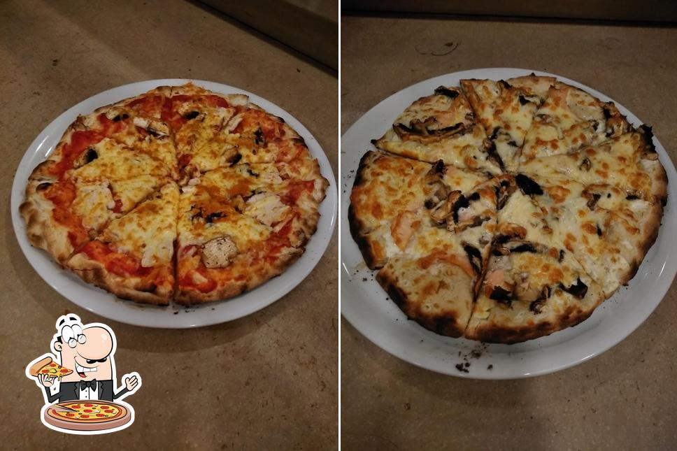 Prenez des pizzas à Bella Pizza