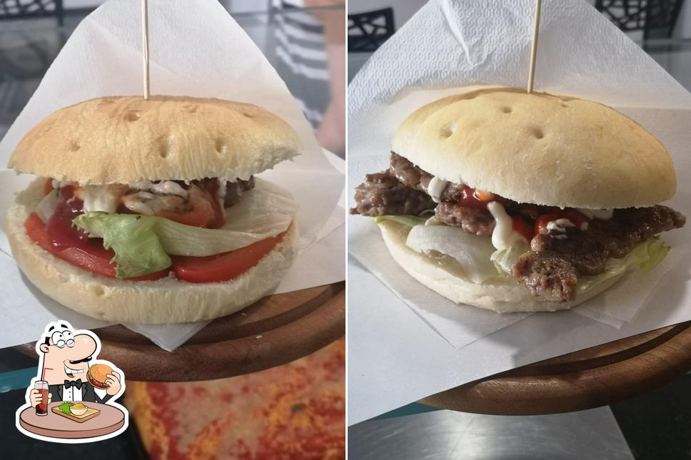 Ordina un hamburger a Pizzeria Dragone