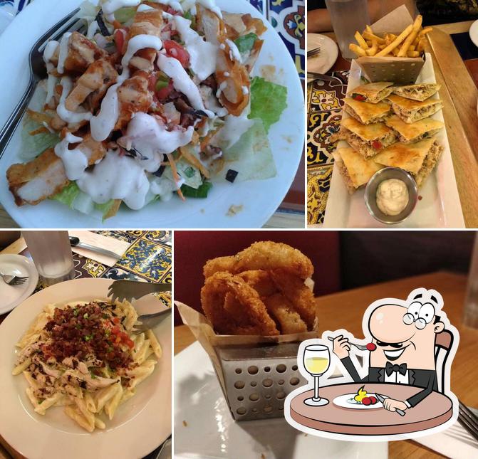 Chilis Too pub & bar, Makati, Rockwell Restaurant menu and reviews