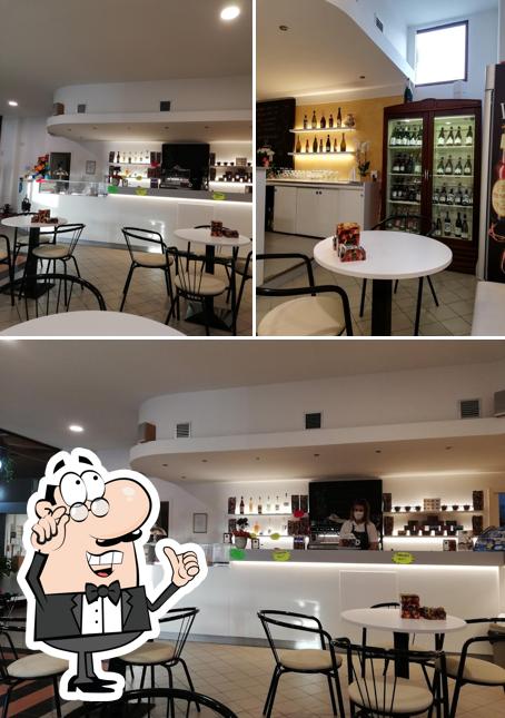 Dai un'occhiata agli interni di Bar 21 Sas di Bertinelli Romina & C