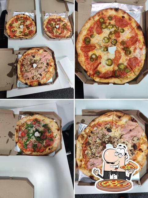 Pick pizza at Tavernetta