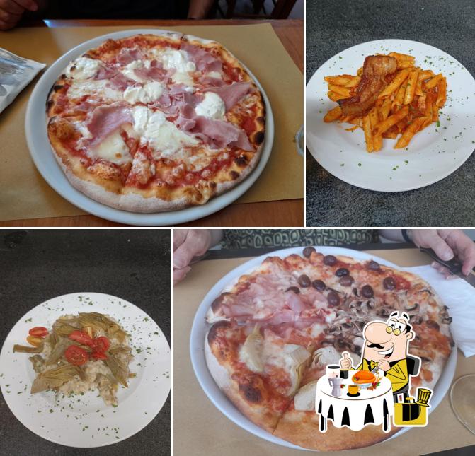 Platti al Pizzeria Ristorante Sampei