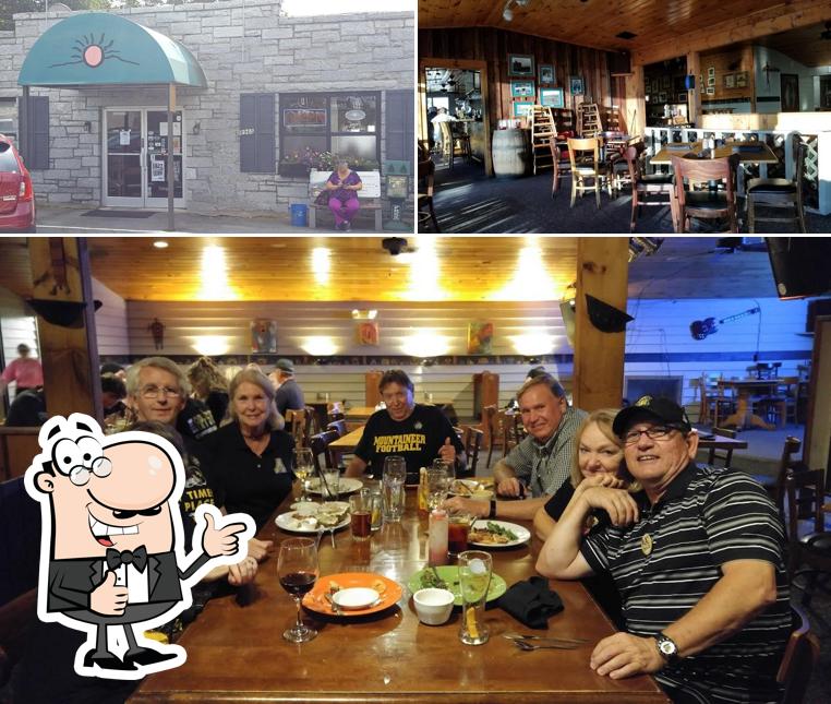 Canyons Restaurant, 8960 Valley Blvd 9265 in Blowing Rock Restaurant