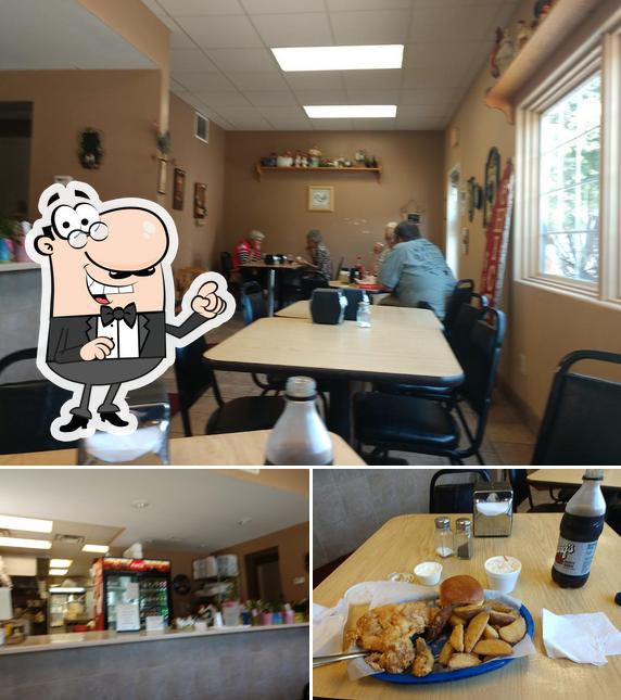 Chicken Connection, 600 E Main St In Marshall - Restaurant Menu And Reviews