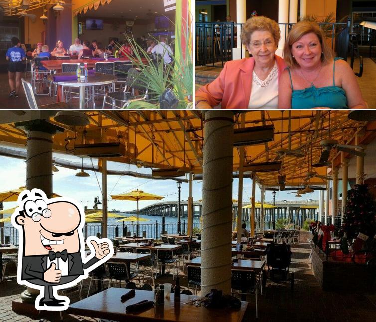 Crab Island Cantina in Destin Restaurant menu and reviews