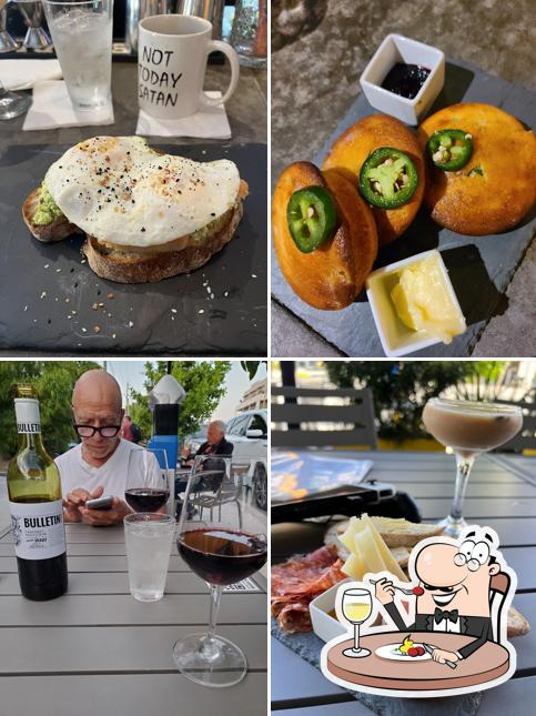 Apt. 9F in Wilton Manors Restaurant menu and reviews