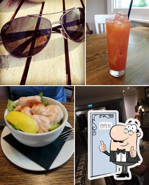 Top 2 restaurants with yorkshire pudding in Claygate, october 2024