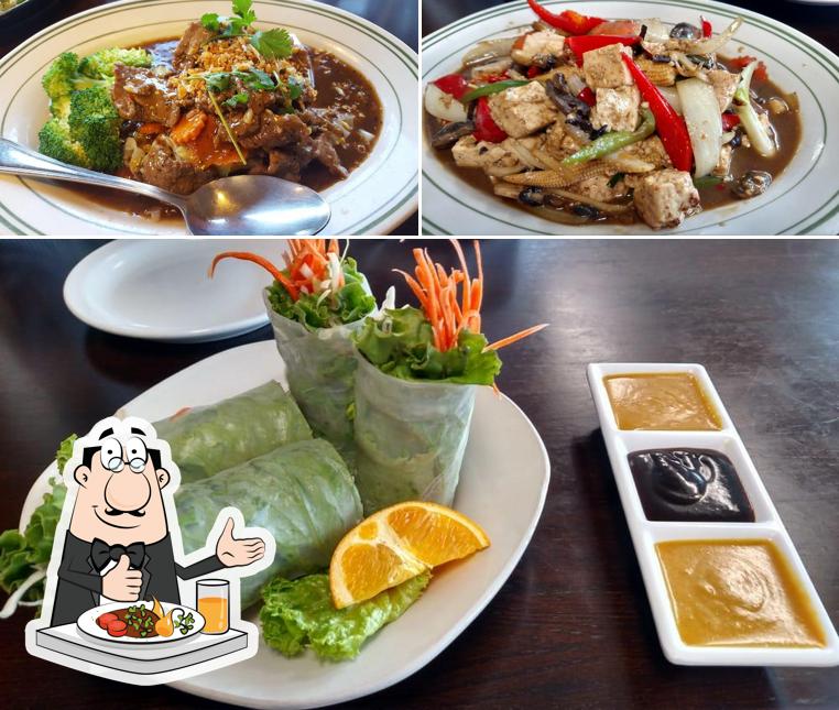 Meals at Wanida Thai Cuisine