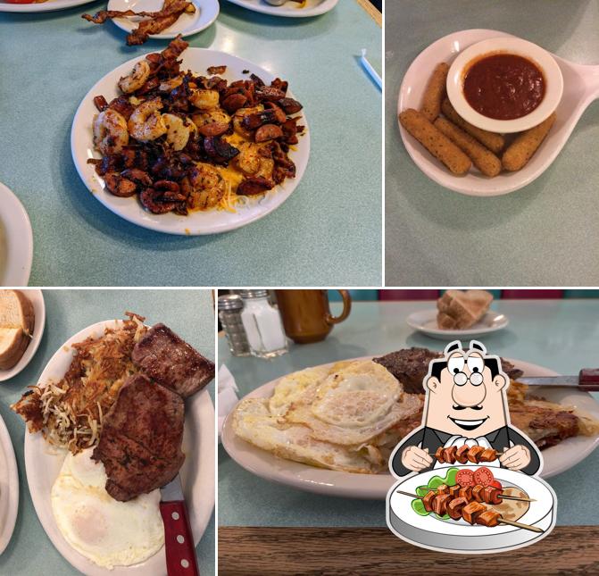 Meals at Country Skillet Restaurant